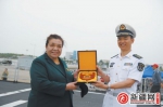 新中国第一位维吾尔族海军女战士44年后圆梦 - 人民网