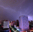 雷电划过库尔勒市夜空 好似夜幕在“作画”（图） - 人民网