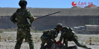 新疆阿图什：700名边防官兵参与中吉边境反恐演习 - 人民网