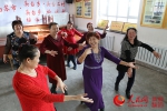 新疆乌苏：村里的“铁梅”人人夸 - 人民网