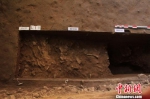 图为通天洞遗址发掘现场。吉木乃县文物局提供 - 中国新疆网