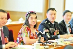 新疆代表团继续审议政府工作报告 - 人民网