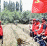 新疆和田：共产党员服务队助力夏收暖人心（组图） - 人民网