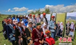 新疆巴里坤大草原见证“金婚老人”的爱情故事 - 中国新疆网