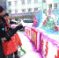 【高清组图】乌鲁木齐：雪雕扮靓小区迎新春 - 市政府