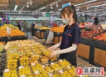 地产杏子新鲜上市 新疆杏品种资源丰富，目前已知100余个品种 - 市政府